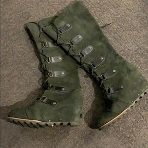Sorel Joan of Arctic Tall Suede Wedge size 8